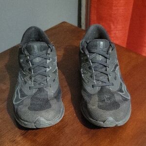 Nike Quest All-Black Running Shoes